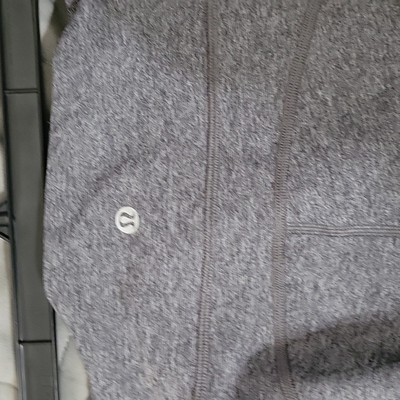 Lululemon Tied To It Crop - Picture 5 of 6